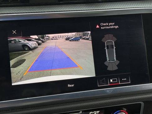 Used 2021 Audi Q3 2.0T Premium w/ Convenience Package AWD/4WD image 19