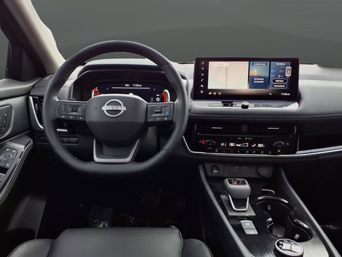 Used 2025 Nissan Rogue SL w/ SL Premium Package image 21