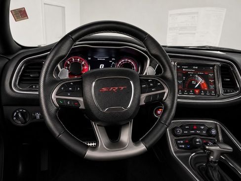 Used 2018 Dodge Challenger SRT Hellcat RWD image 30
