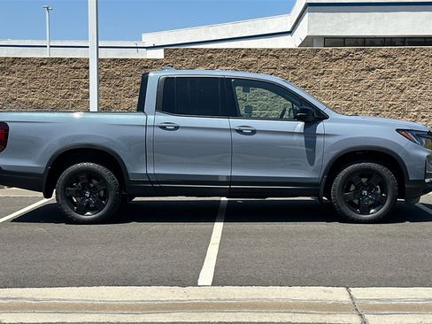 New 2025 Honda Ridgeline Black Edition image 3