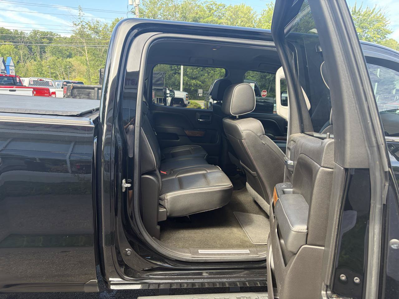 Used 2017 Chevrolet Silverado 2500 High Country w/ Duramax Plus Package AWD/4WD image 46
