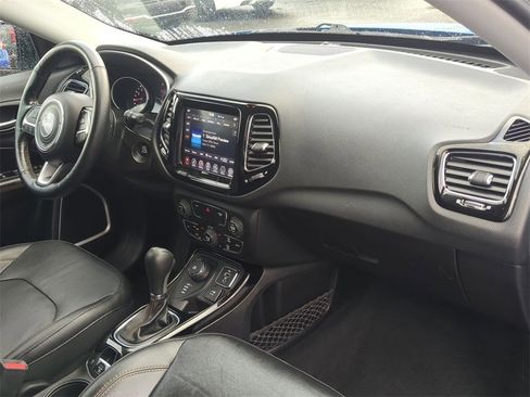 Used 2019 Jeep Compass Limited image 29