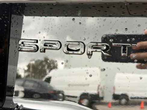 New 2026 Land Rover Discovery Sport Landmark AWD/4WD image 11