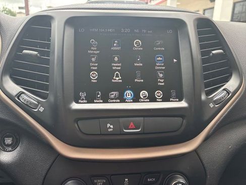 Used 2018 Jeep Cherokee Limited w/ High Altitude Package FWD image 37
