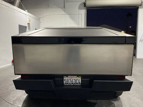 Used 2024 Tesla Cybertruck AWD Crew Cab image 3