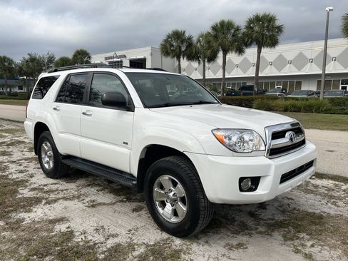 Used 2007 Toyota 4Runner SR5 image 5