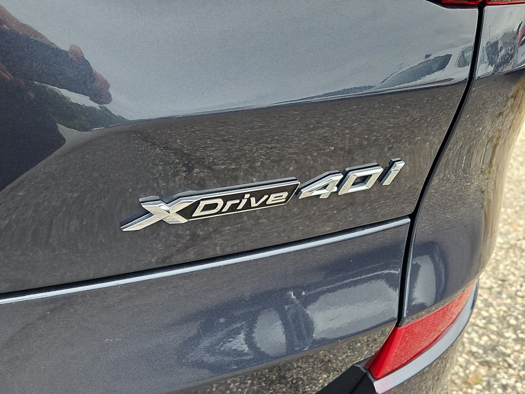 Used 2019 BMW X5 xDrive40i w/ M Sport Package AWD/4WD image 12