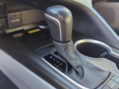 Certified 2022 Toyota Camry XLE FWD image 20