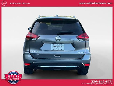 Used 2018 Nissan Rogue SL w/ Premium Package AWD/4WD image 5