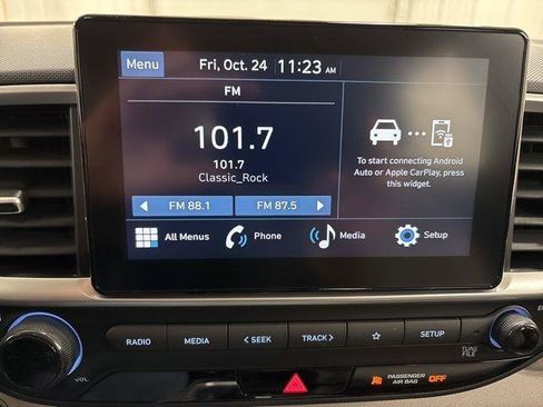 Used 2026 Hyundai Venue SEL FWD image 13