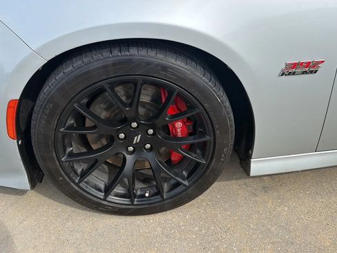 Used 2019 Dodge Charger Scat Pack w/ Dynamics Package RWD image 33