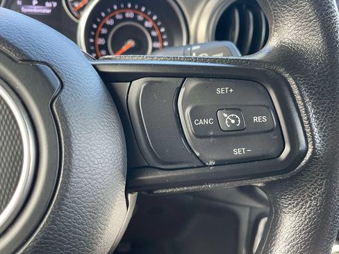 Used 2022 Jeep Wrangler Unlimited Sport AWD/4WD image 21