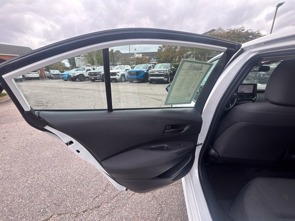 Used 2023 Toyota Corolla LE FWD image 21