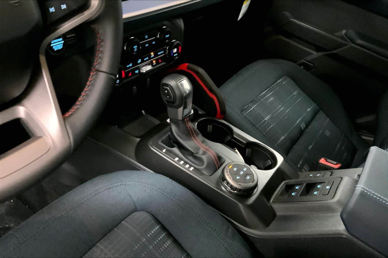 New 2026 Ford Bronco Heritage Edition AWD/4WD image 6