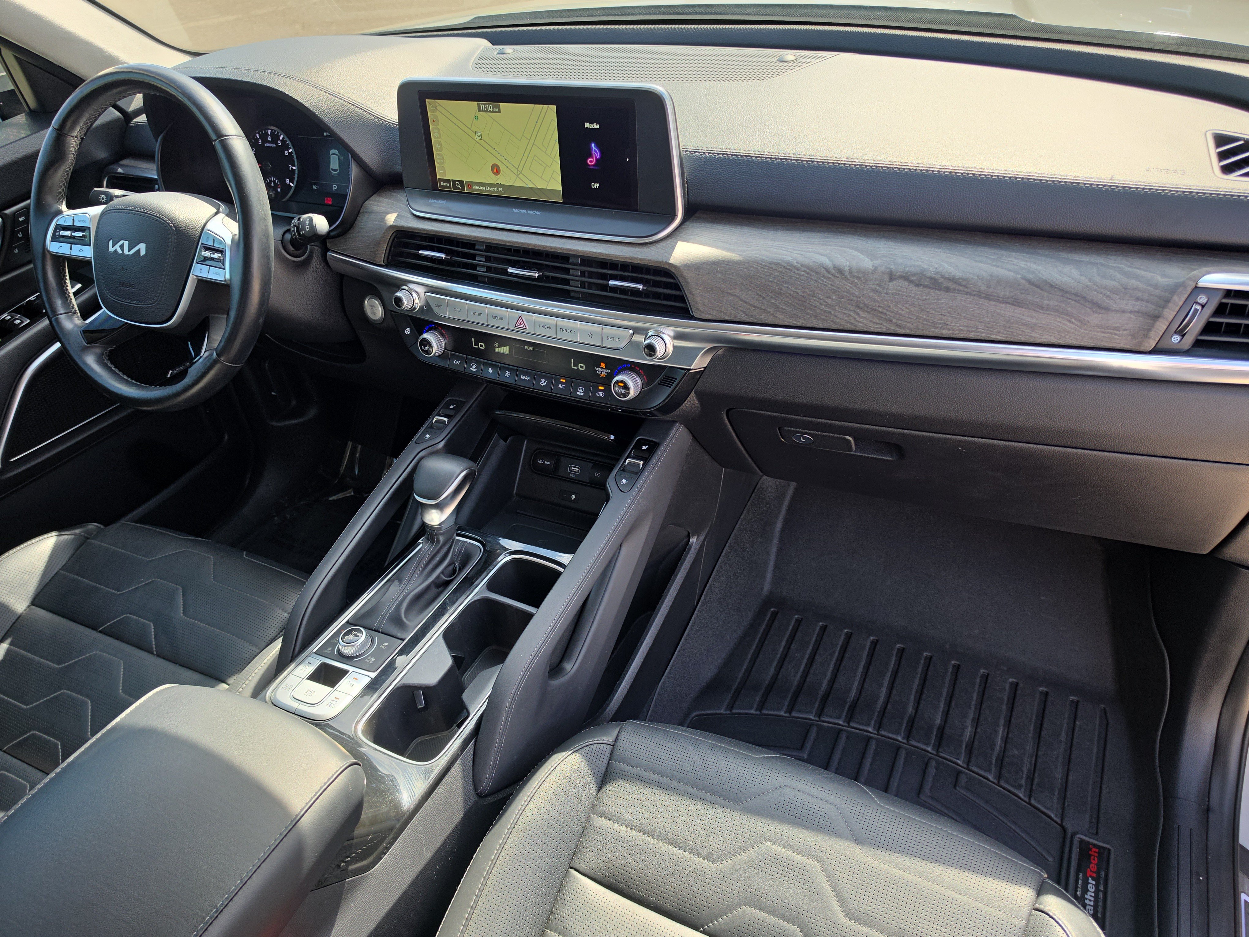 Certified 2022 Kia Telluride SX w/ SX Prestige Package AWD/4WD image 12