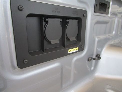 Used 2024 Ford Ranger XLT w/ FX4 Off-Road Package image 17