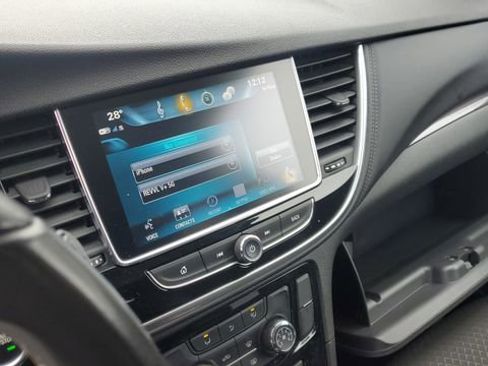 Used 2019 Buick Enclave Essence image 12