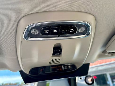 Used 2017 Volvo XC90 T6 Momentum w/ Vision Package image 26