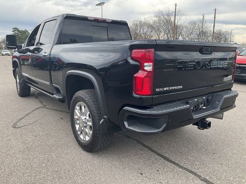 Used 2024 Chevrolet Silverado 3500 High Country w/ High Country Premium Package image 4