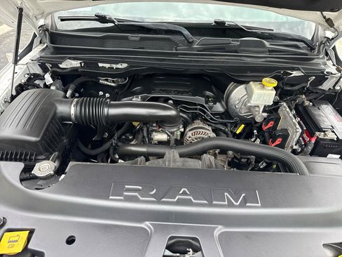 Used 2019 RAM 1500 Big Horn AWD/4WD image 60