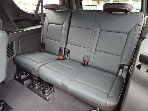 New 2026 GMC Yukon XL AT4 w/ AT4 Premium Plus Package image 13