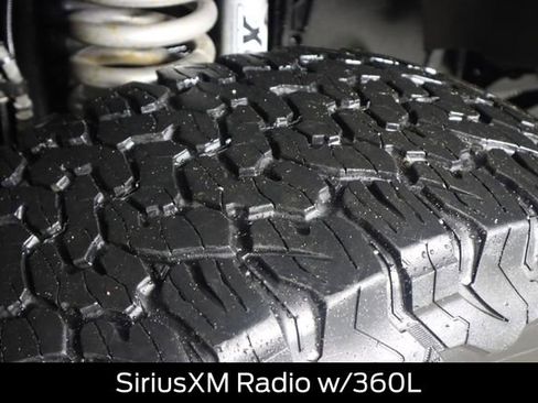 Used 2022 Ford F250 Lariat w/ Black Appearance Package image 28