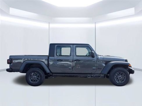 New 2026 Jeep Gladiator Sport AWD/4WD image 2