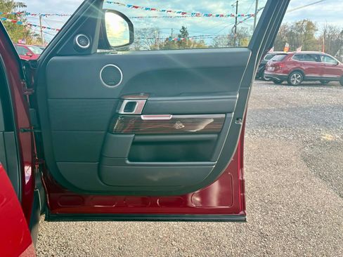 Used 2017 Land Rover Range Rover image 13