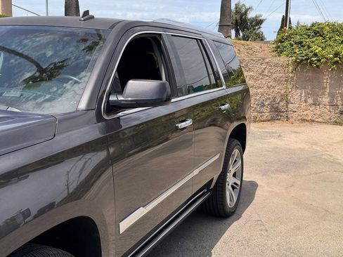 Used 2015 Cadillac Escalade Premium AWD/4WD image 9