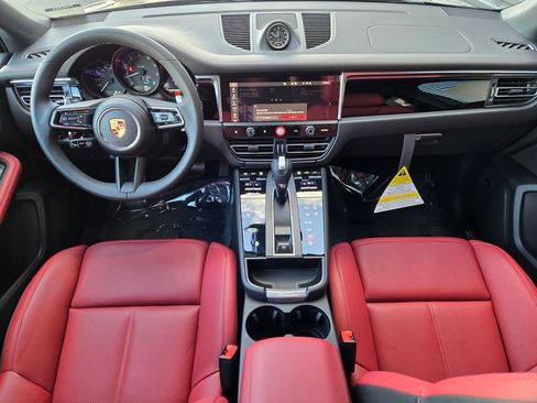 New 2026 Porsche Macan image 13