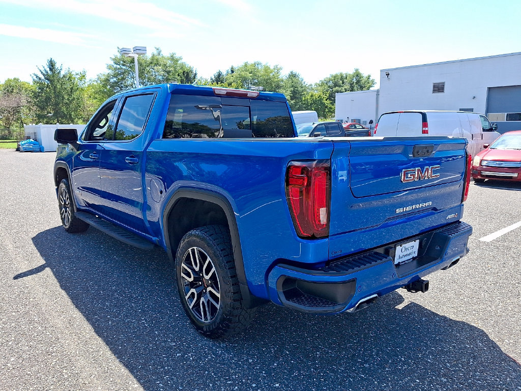 Used 2024 GMC Sierra 1500 AT4 w/ AT4 Premium Package AWD/4WD image 8