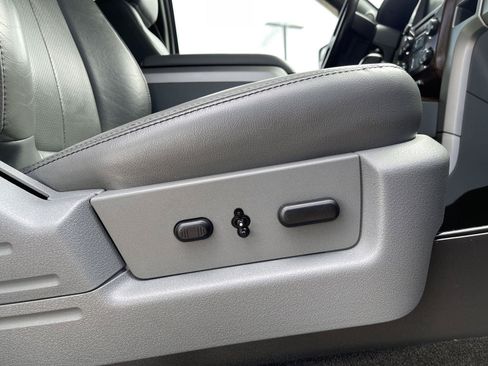 Used 2013 Ford F150 Lariat w/ Lariat Chrome Pkg AWD/4WD image 33