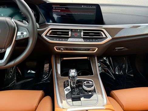 Used 2022 BMW X5 xDrive40i w/ Premium Package AWD/4WD image 16