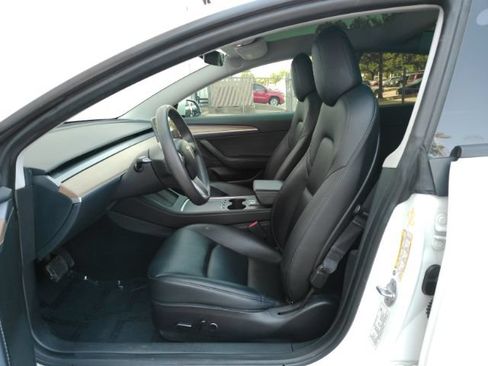 Used 2023 Tesla Model 3 Standard Range RWD image 12