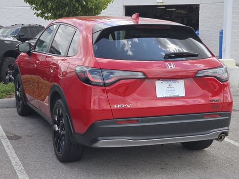 Certified 2024 Honda HR-V Sport image 4