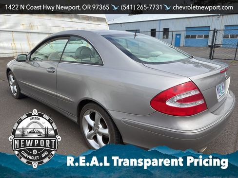 Used 2005 Mercedes-Benz CLK 320 Coupe image 7
