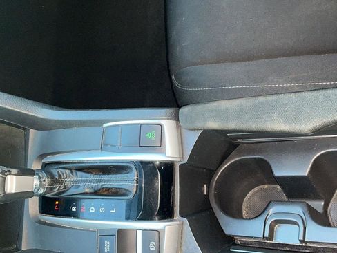 Used 2018 Honda Civic EX-T image 17