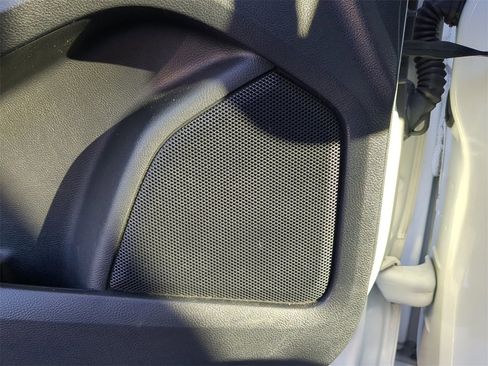 Used 2020 Ford Edge Titanium image 19