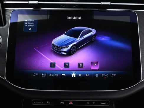 Used 2025 Mercedes-Benz E 350 Sedan image 43