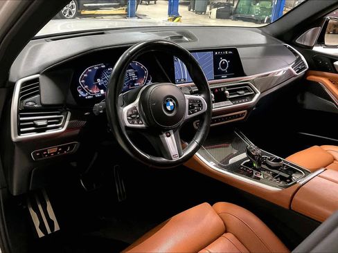 Used 2021 BMW X5 M50i w/ Executive Package image 17
