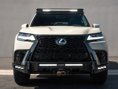 Used 2024 Lexus LX 600 F Sport AWD/4WD image 4