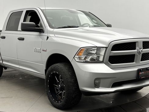 Used 2018 RAM 1500 Express image 3