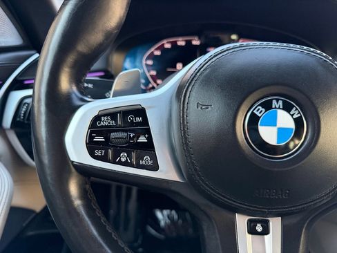 Used 2021 BMW M550i xDrive w/ Dynamic Handling Package AWD/4WD image 40
