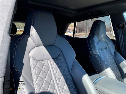 Used 2025 Audi SQ8 Premium Plus image 31