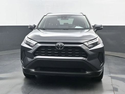 Used 2022 Toyota RAV4 XLE w/ Convenience Package FWD image 22