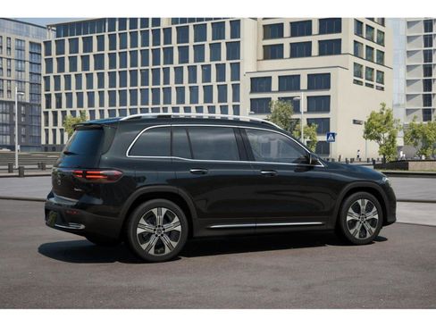 New 2024 Mercedes-Benz EQB 300 4MATIC image 18