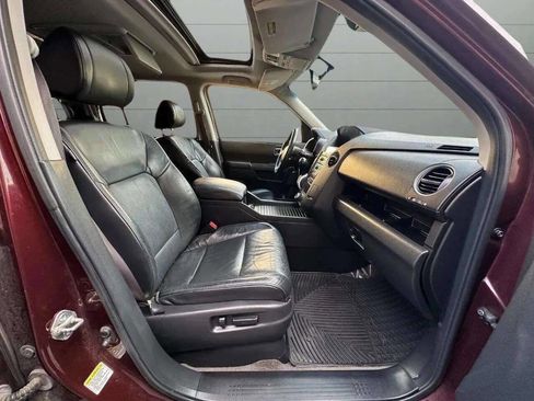 Used 2011 Honda Pilot Touring image 11