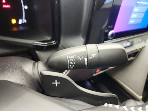 Used 2025 Toyota Camry SE image 58