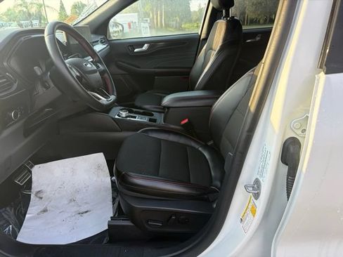 Used 2024 Ford Escape ST-Line w/ Tech Pack #1 FWD image 11