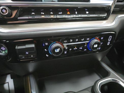 Certified 2022 Chevrolet Silverado 1500 High Country w/ High Country Premium Package image 24